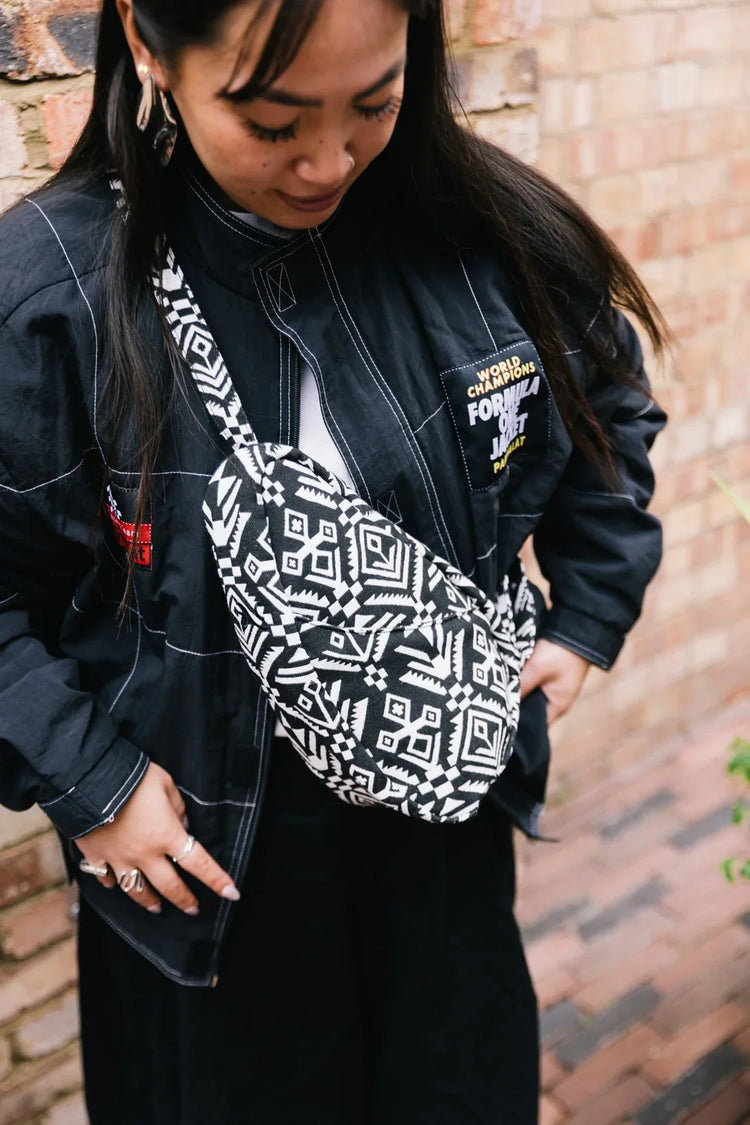 Nomii -  Sling - Prints & Special editions